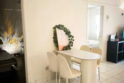 Image de 5-min Walk to National Stadium Cozy Cream Style Unit near Lrt & Axiata Arena