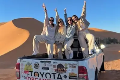 Image de Tent 2. . .