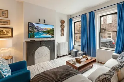 Image de 4br Historic Victorian Townhouse with Bbq & Yard