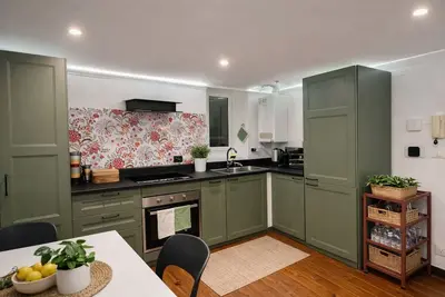 Image de Leduetorri, is ideal for enjoying the beauty of Genoa and its caruggi