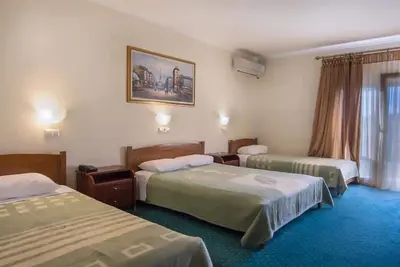 Image de Hotel Alexandros-Family Quad Room