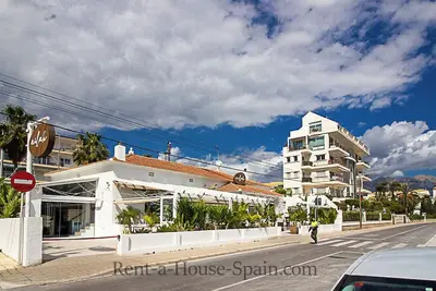 109 ref) first line beach and walk to Altea or Albir
