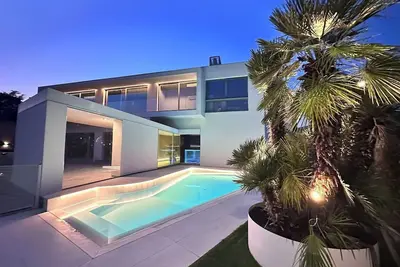 Image de Maison de vacances privée avec climatisation, Wifi, piscine privée, Tv, patio, près de Arezzo