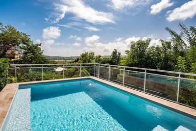 Image de Villa pour 6 - Piscine - Confort et détente