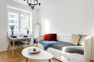Image de Cozy & Stylish Downtown Studio for Four guests