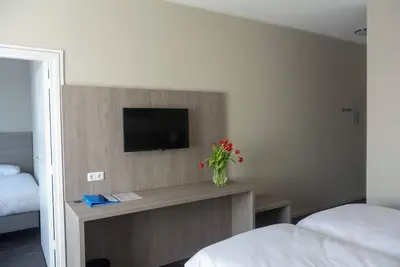 Image de Outdoor Escape Near Nijmegen: River Walks, Nature Trails & Bike Rentals, 2 Units