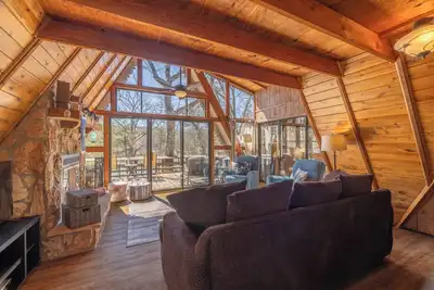 Image de Acorn Lodge On Lake Aspen by Innsbrook Vacations!