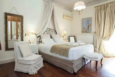 Image de Chalandri 3 Bd Beautiful Classical Residence