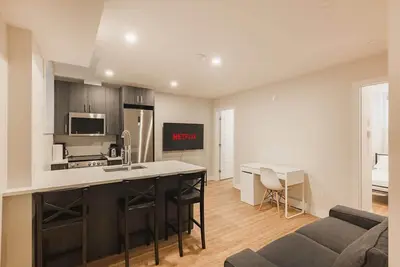 Image de Renovated Comfy 3bdr in Downtown Montreal