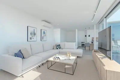 Image de Standard Villa 4 - Casangular by Upper