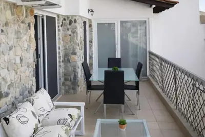 Image de House Lux Loft - Spacious Stay in Thessaloniki