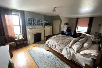 Image de Spacious 4-bedroom house in the City of  Pittsburgh. 5-10 minutes from Downtown.