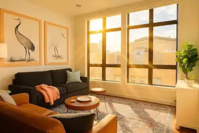 Image de Sleeps 8 | 4 Beds | No Steps | Walk to Met | Quiet