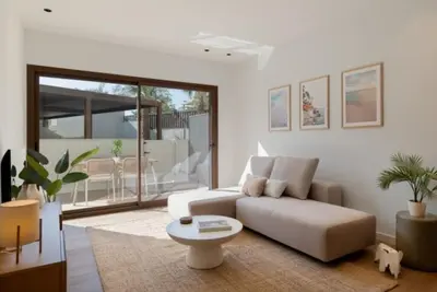 Image de Signature Apartment, Terrace with King bed