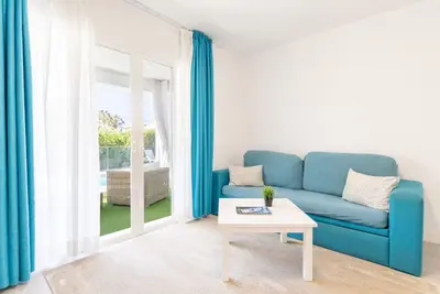 Image de Appartement 'C 2 Chambres' avec piscine partagée, Wi-Fi et climatisation