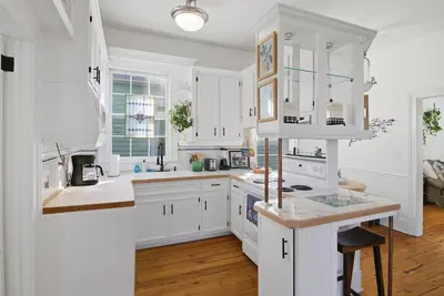 Image de Terrace Suite - 2br w/ 2 Ensuite Baths + Terrace, Walk to Riverwalk & Dining