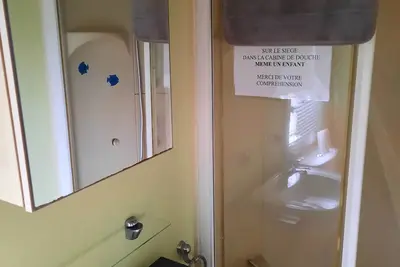 Image de Mobil home de 47m2 avec wifi gratuit