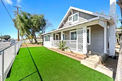 Image de Guest Favorite Spacious Home w/ huge Yard, Sleeps 15, Near Dining & Attractions