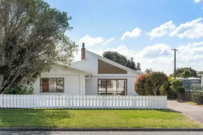 Image de Relax on Linton - Whangamata Holiday Home