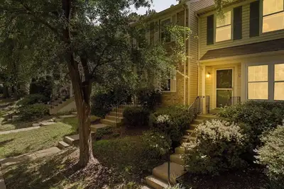 Image de Whole House 35 mins to Dc Top Neighborhood