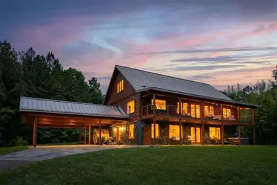 Image de Pickleball - Hot Tub - River/Hike - 4 King Beds