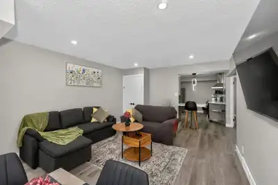 Image de 2br Suite Near Yyc Airport & Downtown - 4324 – Up