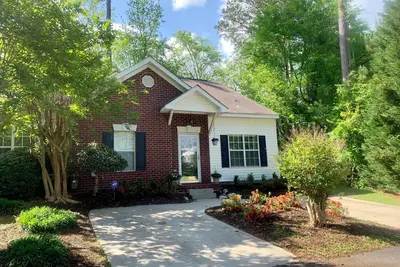 Image de Walk to Masters Golf Tournament!