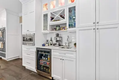 Image de Spacious 5-bedroom house 8 miles to Gillette Stadium