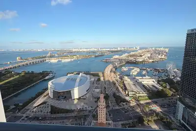 Image de 4416 - High Floor 3-Bdr Apartment with Incredible Views, Pool & 24/7 Gym