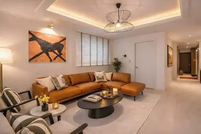 Image de Luxury Penthouse • Private Gym • Walk to Metro • Free Airport Pickup