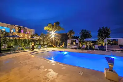 Image de 7br Luxury Villa - Pool, Garden & Parking, Scorrano, Italy
