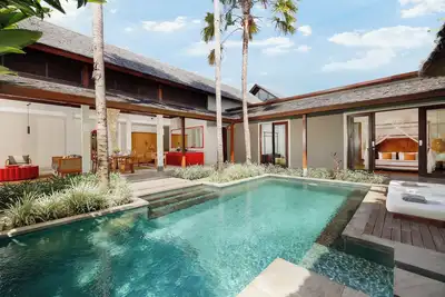 Image de 3 Bedroom Villa with Balinese Tropical Design