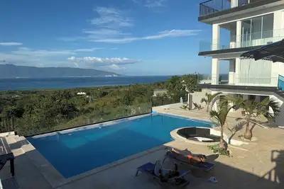 Image de Beautiful 8-bedroom villa with Ac in charming Barahona