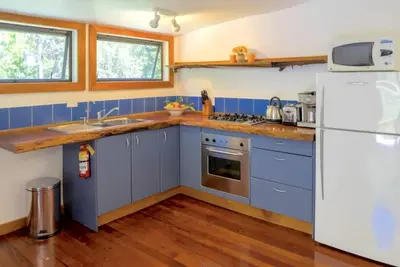 Image de Garden Cottage Rental with Al Fresco Bathtub in Kerikeri, Bay of Islands, New Zealand