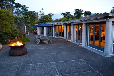 Image de Rustic Holiday Rental for a Getaway near the Beach in New Plymouth, North Island