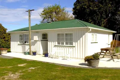 Image de Charming Family-Friendly Cottage on an Organic Farm near Kaikoura, New Zealand