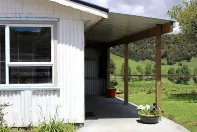 Image de Cozy Cottage near Tongariro National Park on New Zealand's North Island