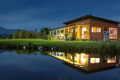 Image de Modern and Spacious Family Cottage in Westport, New Zealand