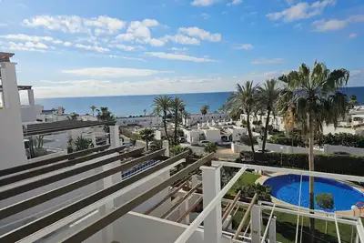 Image de Penthouse 200m from the Beach with Elevator, Swimming Pool and Wifi in a popular area