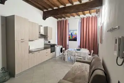 Image de Cozy one-bedroom apartment with full kitchen in the historic center