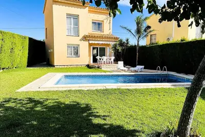 Image de Saona Villas (Vn Bali 8) : villa 6 personnes, piscine privée, wifi, clim