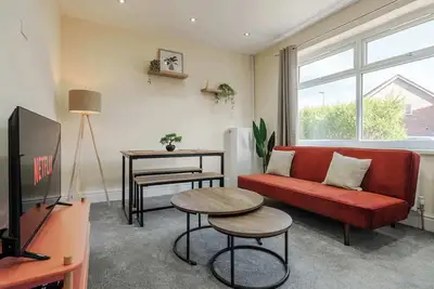 Image de 3-Bed Manchester Home with Free Parking – Sleeps 5