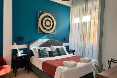 Image de Newly renovated apartment for families and groups in the historic center