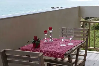 Image de House by the sea in Syracuse
