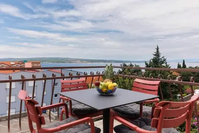 Image de Relaxed vacation in Selce with balcony and sea view