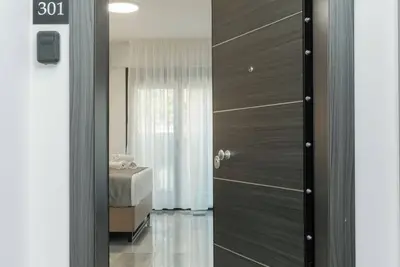 Tower 15 | Family Studio 301