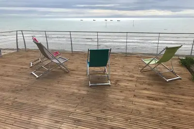 Image de Villa « L'hermitage, Front de Mer » avec vue sur la mer, terrasse privée et Wi-Fi