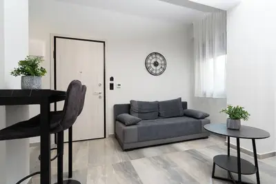 Tower 15 | Family Studio 01