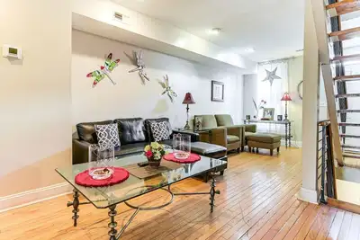 Image de Walk to Patterson Park | Cozy Canton Retreat