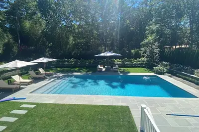 Image de Charming Southampton Escape, Private Heated Saltwater Pool and Secluded. . .